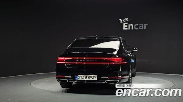 Genesis G90 (RS4) 4