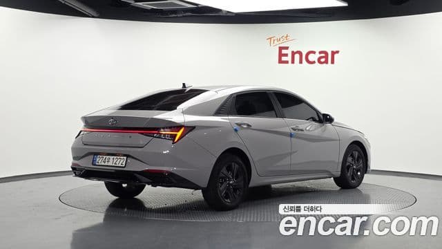 Hyundai Avante (CN7) 2