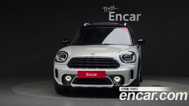 MINI Cooper Countryman 3