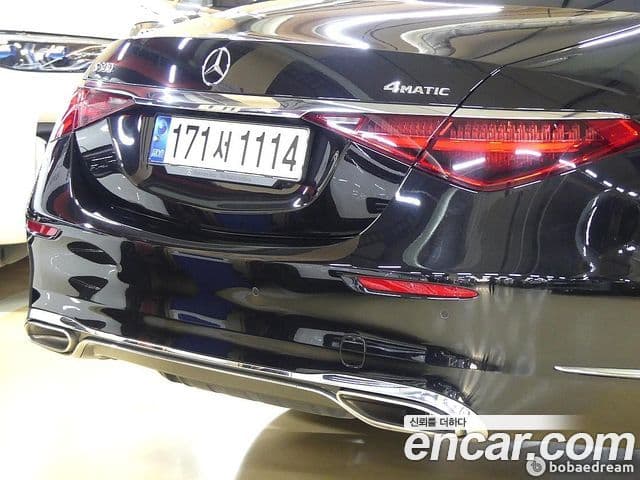 Mercedes-Benz S-Class W223 4