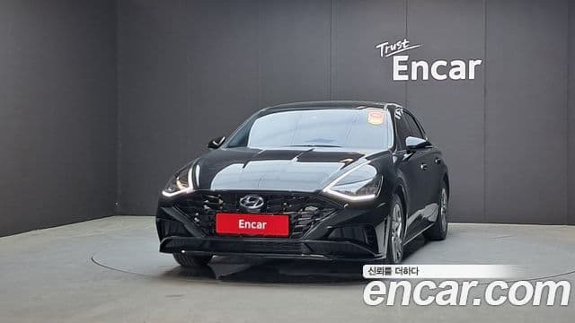 Hyundai Sonata (DN8) 2