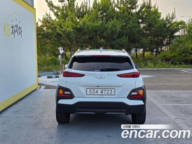 Hyundai Kona 3