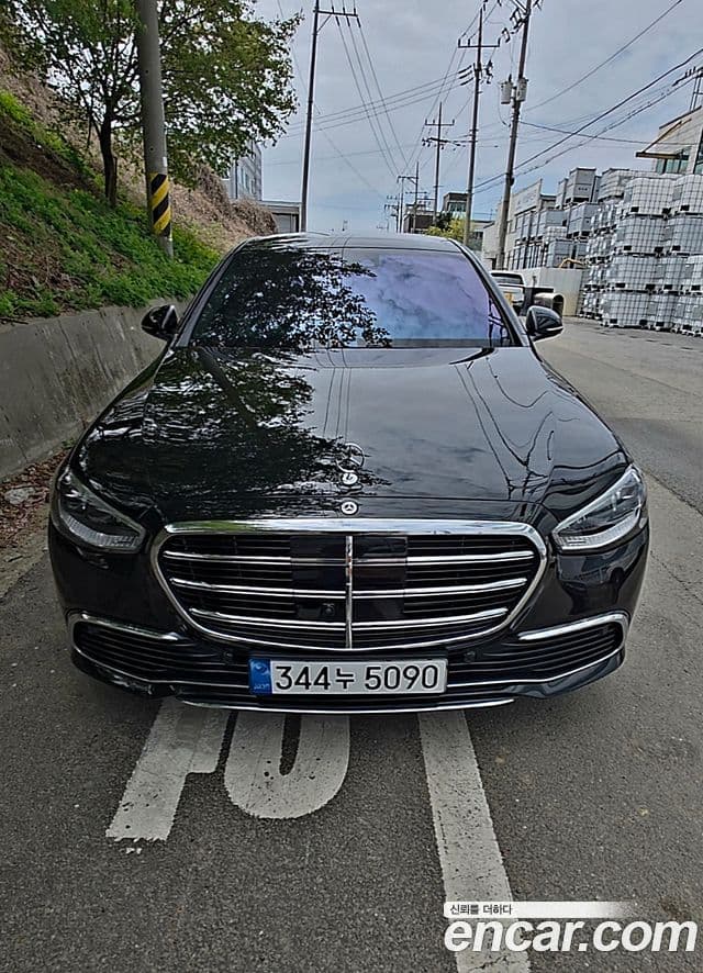 Mercedes-Benz S-Class W223 3