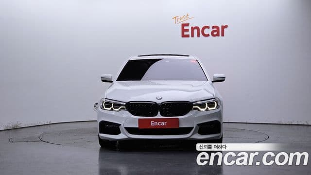 BMW 5 Series (G30) 3