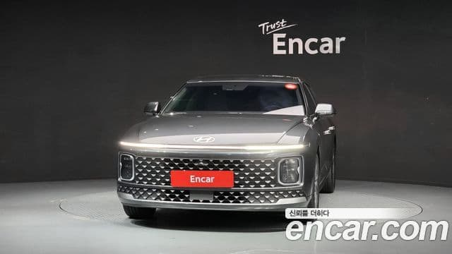Hyundai Grandeur (GN7) 3