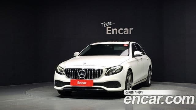 Mercedes-Benz E-Class W213 3