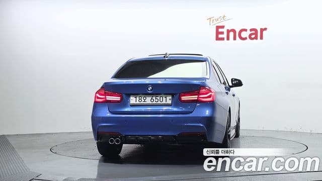 BMW 3 Series (F30) 4