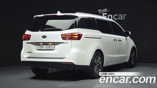 Kia The New Carnival 2