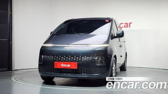 Hyundai Staria 3