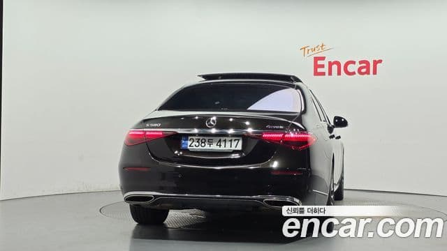 Mercedes-Benz S-Class W223 3