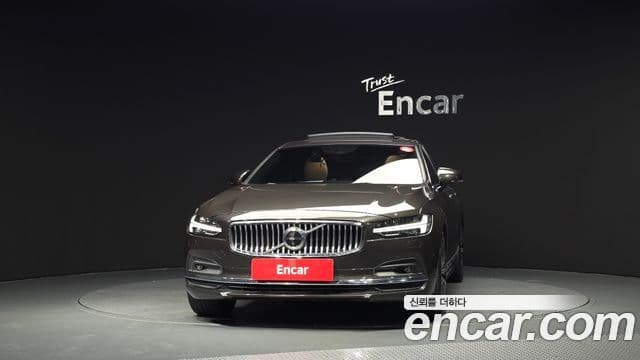 Volvo S90 3