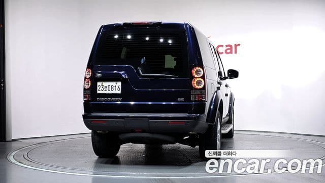 Land Rover Discovery 4 3