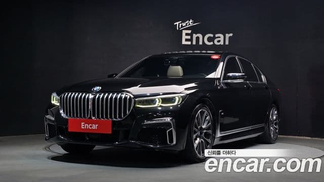 BMW 7 Series (G11) 1
