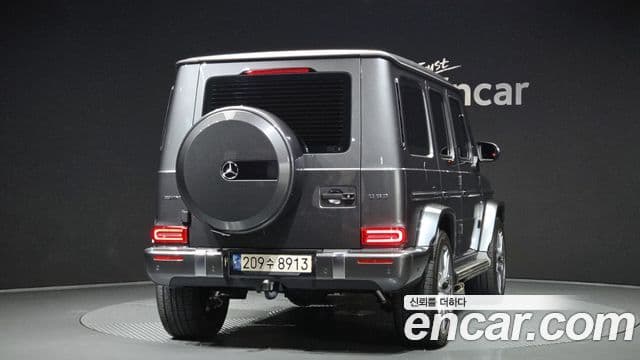 Mercedes-Benz G-Class W463b 3