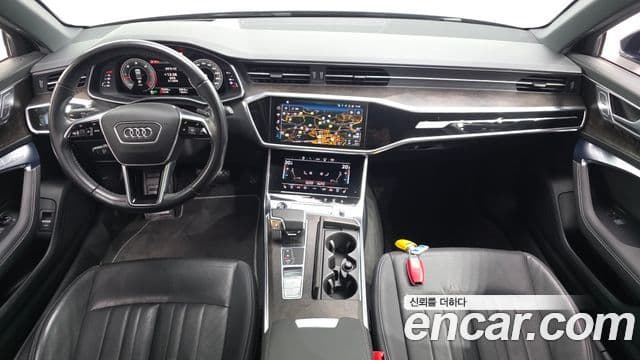 Audi A6 (C8) 4