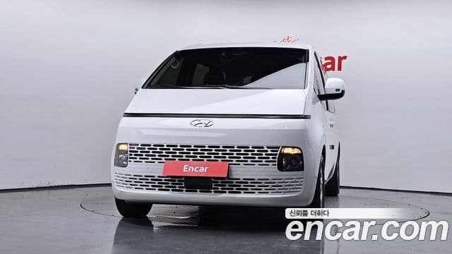 Hyundai Staria 3
