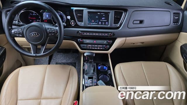 Kia The New Carnival 4