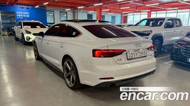 Audi A5 (F5) 3
