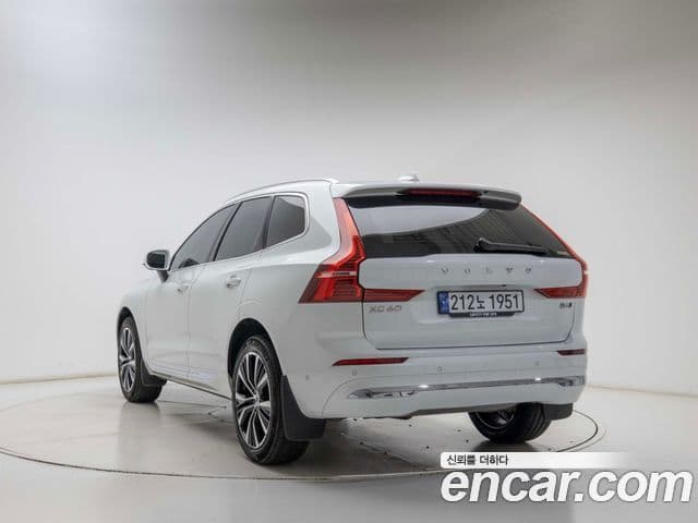Volvo XC60 2nd Gen 4