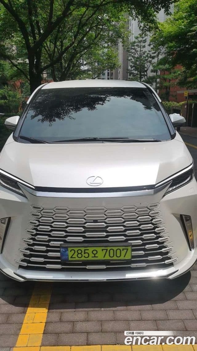 Lexus LM 2nd Gen 1