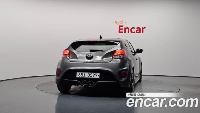 Hyundai The New Veloster 3