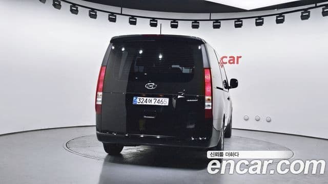 Hyundai Staria 3