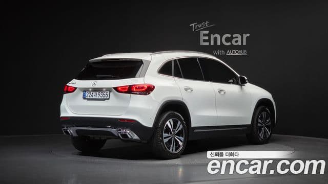 Mercedes-Benz GLA-Class H247 2