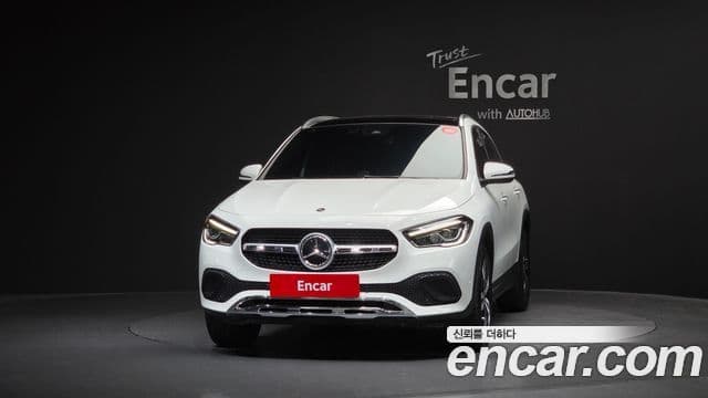 Mercedes-Benz GLA-Class H247 3