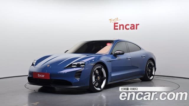 Porsche Taycan 1