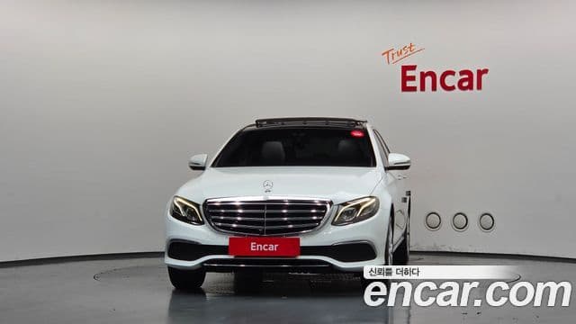 Mercedes-Benz E-Class W213 3