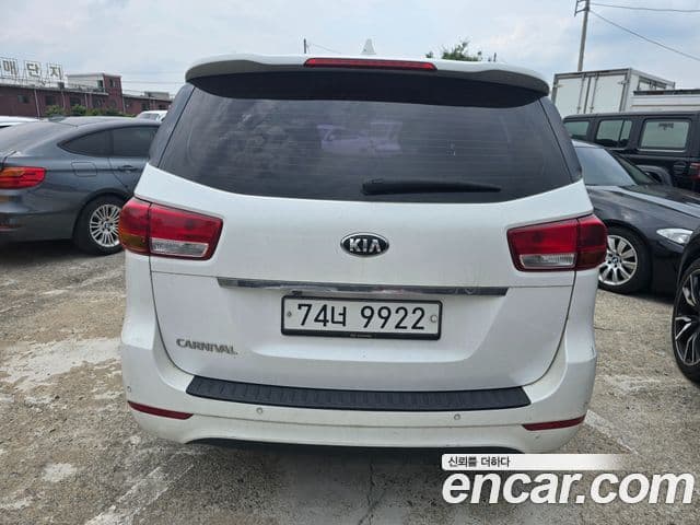 Kia All New Carnival 3