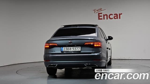 Volkswagen Jetta 7th Gen 4