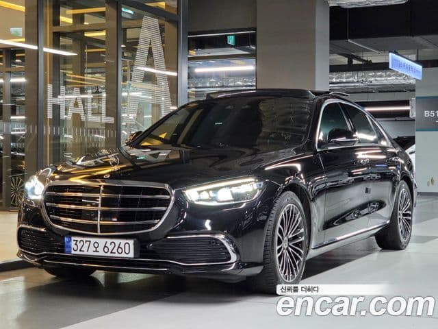 Mercedes-Benz S-Class W223 1