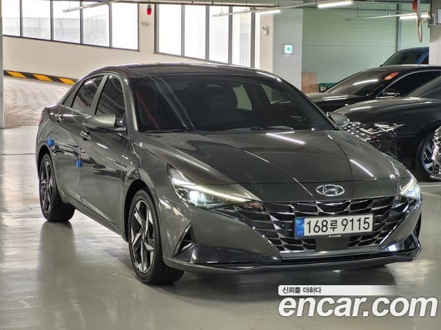 Hyundai Avante (CN7) 4