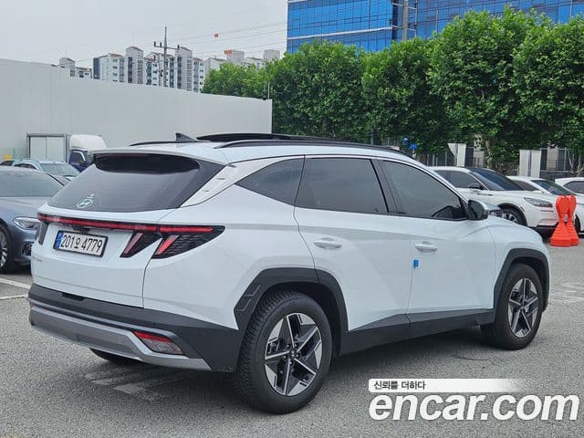 Hyundai The New Tucson Hybrid (NX4) 3
