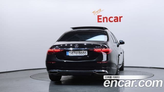 Mercedes-Benz S-Class W223 4
