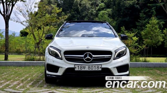 Mercedes-Benz GLA-Class X156 4