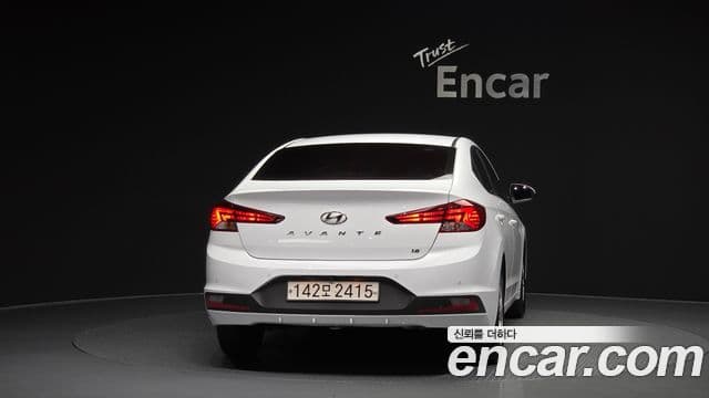 Hyundai The New Avante AD 3