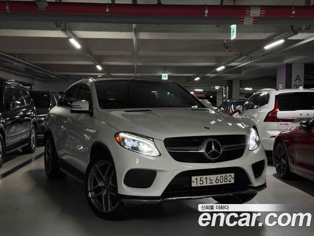 Mercedes-Benz GLE-Class W166