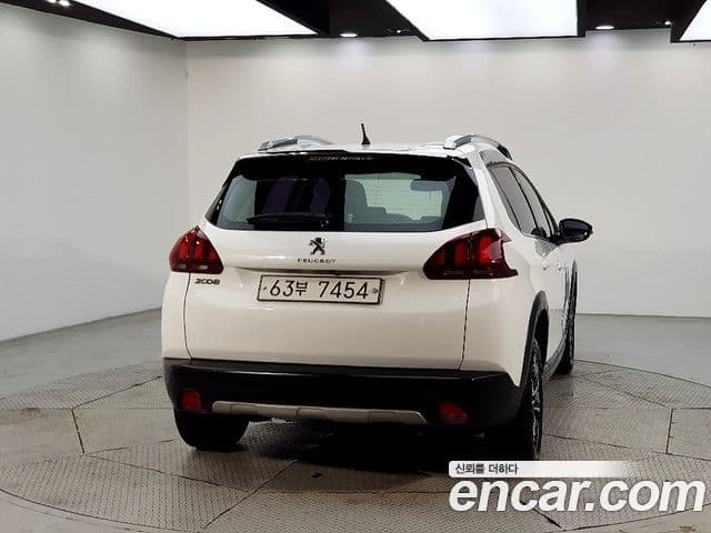 Peugeot 2008 3