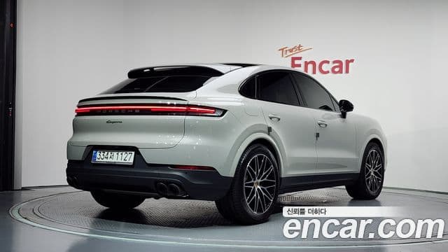 Porsche Cayenne (PO536) 2