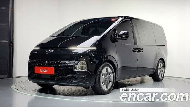 Hyundai Staria — 1