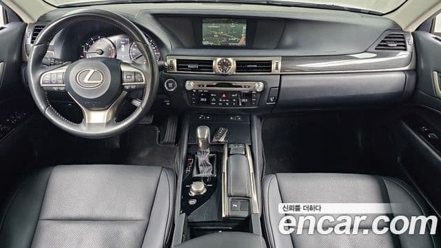 Lexus New GS300 4