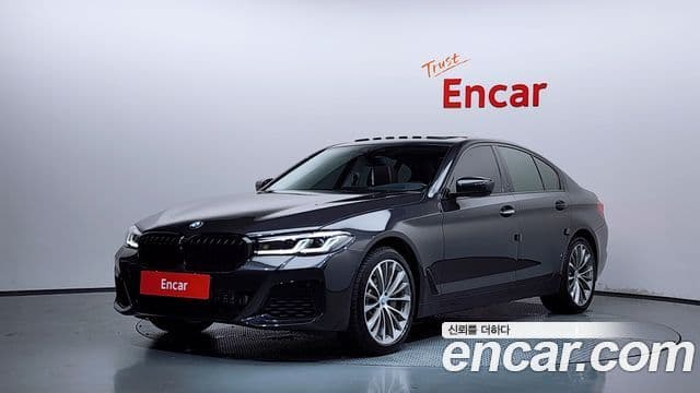 BMW 5 Series (G30)