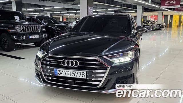Audi A8 (D5) 2