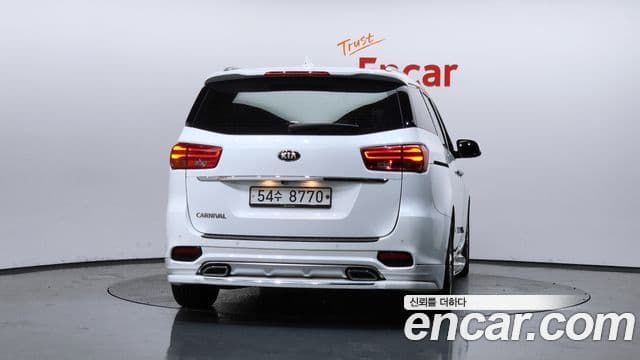 Kia The New Carnival 4