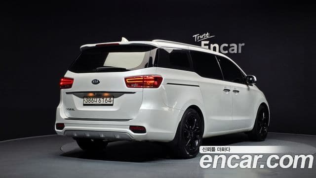 Kia The New Carnival 2