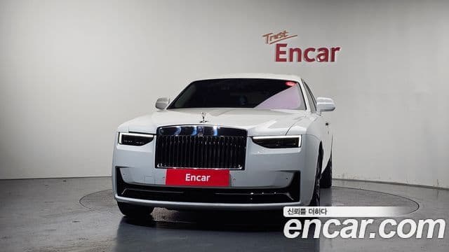 Rolls-Royce 고스트 2nd Gen 2