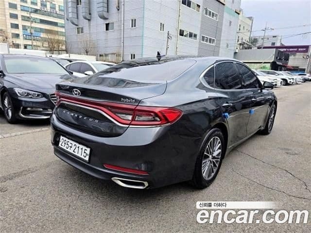 Hyundai Grandeur IG Hybrid 4