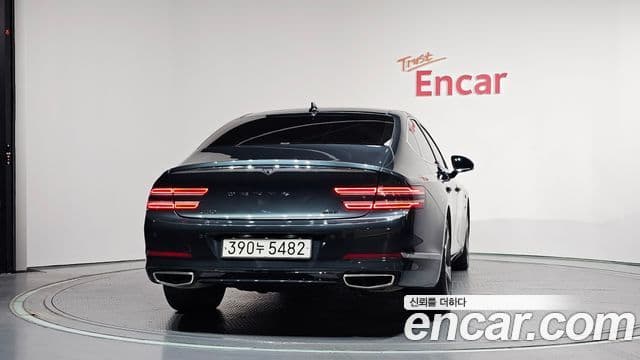 Genesis G80 (RG3) 4